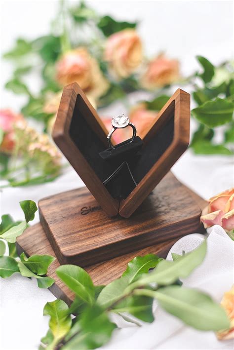 unique engagement ring box